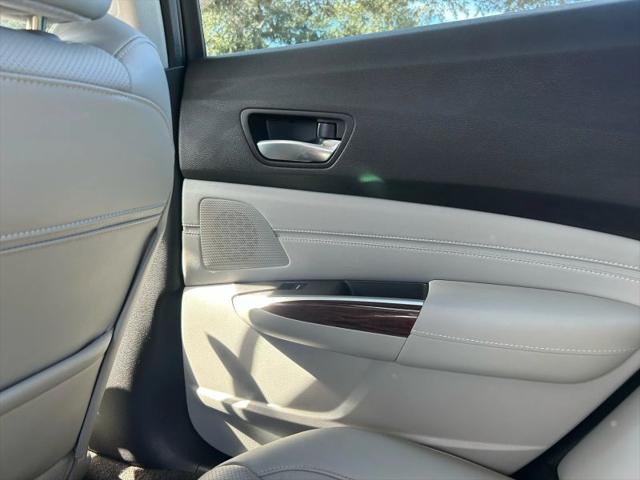 2017 Acura TLX w/Technology Package