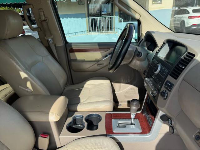 2010 Nissan Pathfinder LE