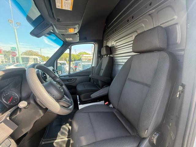 2024 Mercedes-Benz Sprinter 2500 High Roof 4-Cyl Diesel