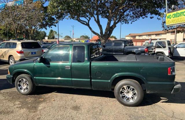 2002 GMC Sonoma SLS