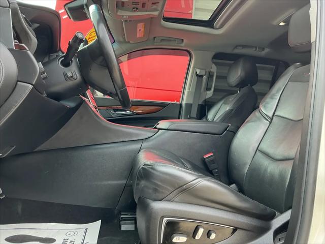 2015 Cadillac Escalade Luxury