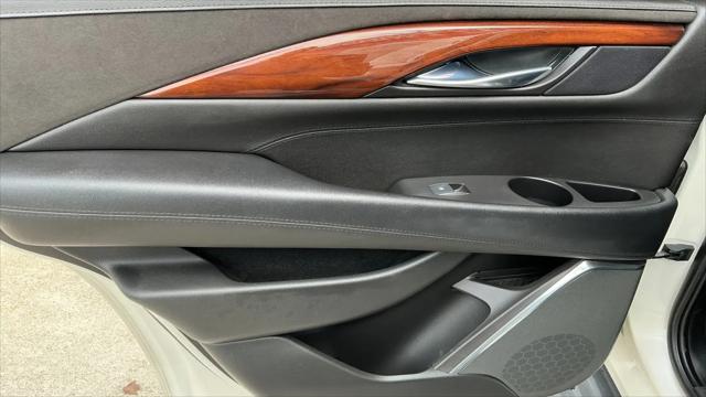 2015 Cadillac Escalade Luxury