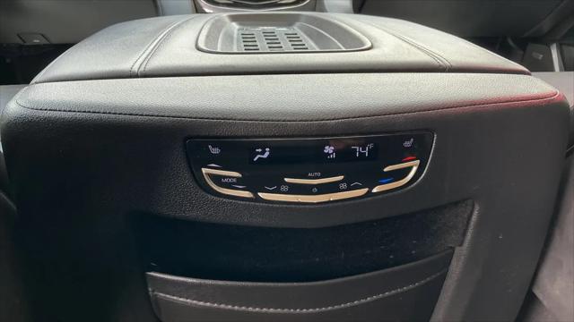 2015 Cadillac Escalade Luxury