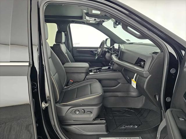 2026 Chevrolet Suburban Premier, 4WD