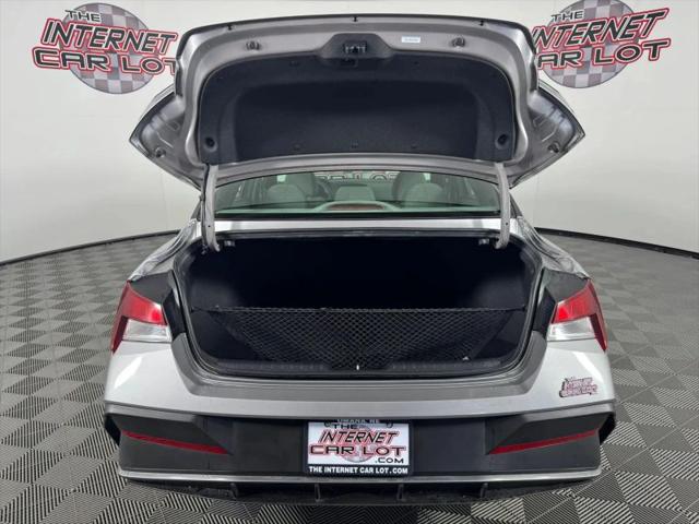 2025 Hyundai Elantra SEL Sport