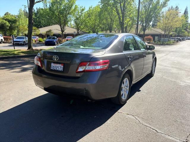 2011 Toyota Camry LE