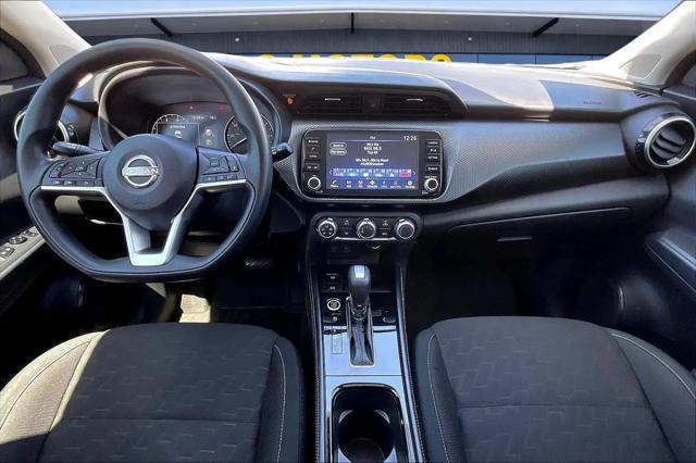 2024 Nissan Kicks SV Xtronic CVT