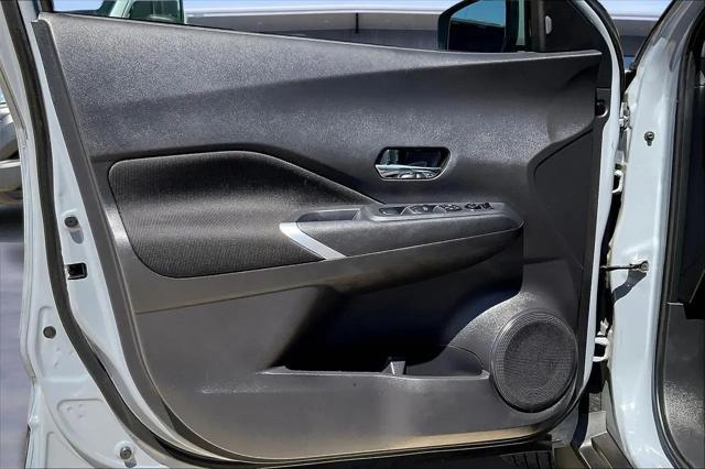 2024 Nissan Kicks SV Xtronic CVT