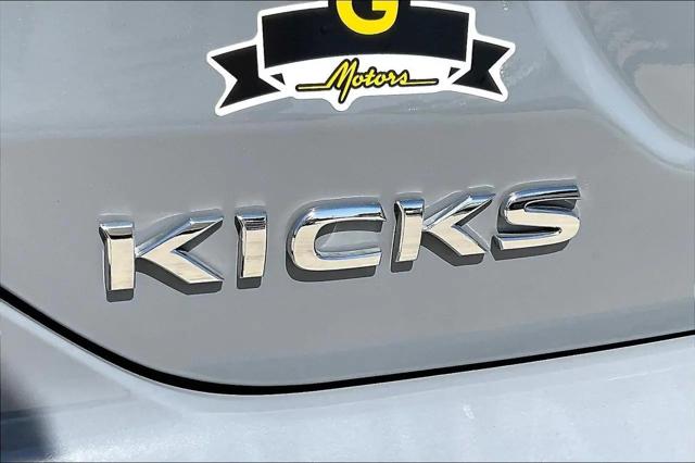 2024 Nissan Kicks SV Xtronic CVT