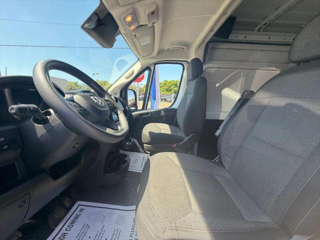 2025 Ram ProMaster 2500 Cargo Van Tradesman High Roof 159" WB w/Pass Seat