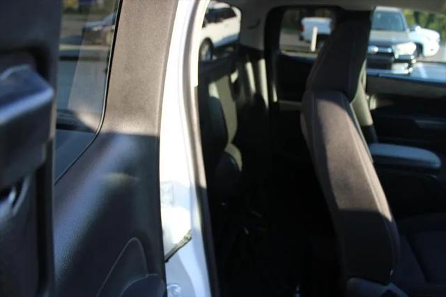 2022 Chevrolet Colorado 2WD Extended Cab Long Box LT