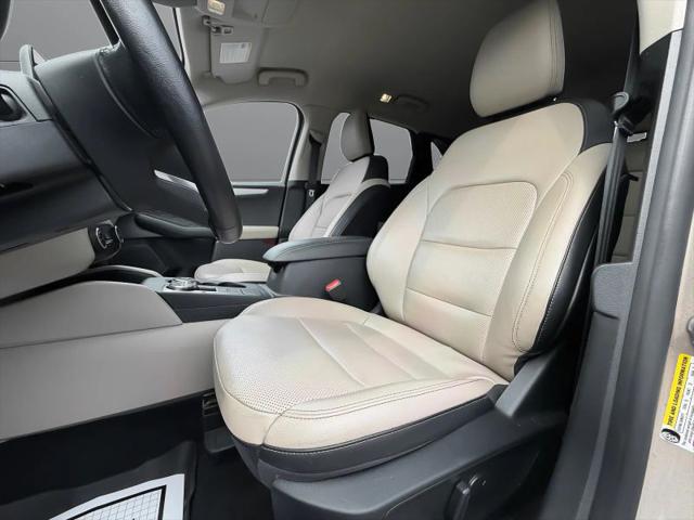 2020 Ford Escape SEL