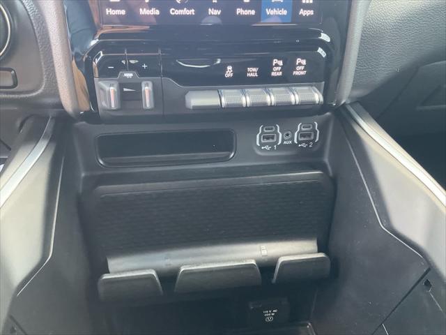 2023 Ram 1500 Big Horn Crew Cab 4x4 5'7" Box