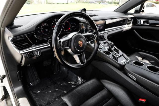 2018 Porsche Panamera 4