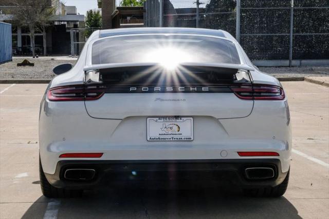 2018 Porsche Panamera 4