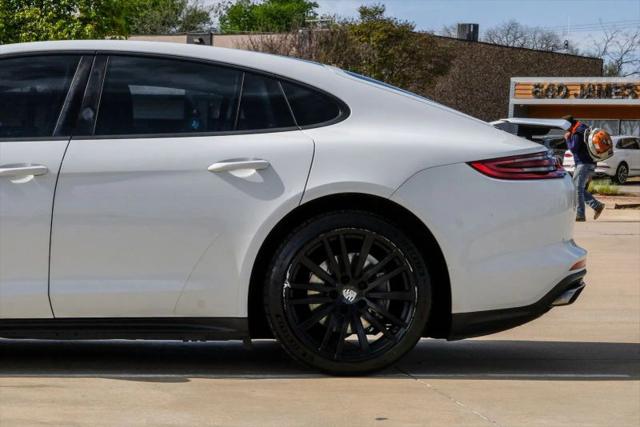 2018 Porsche Panamera 4