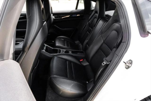 2018 Porsche Panamera 4