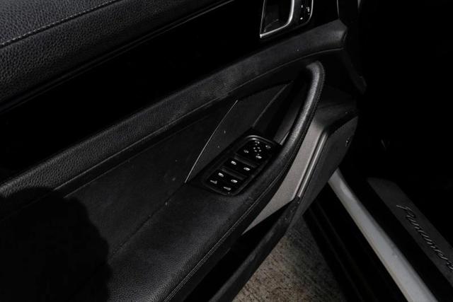 2018 Porsche Panamera 4
