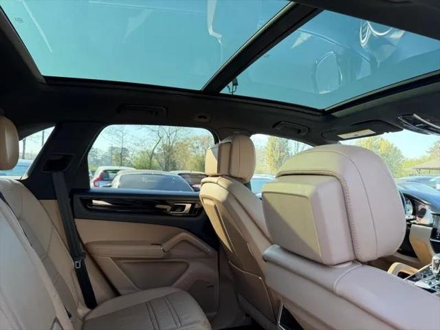 2019 Porsche Cayenne E-Hybrid E