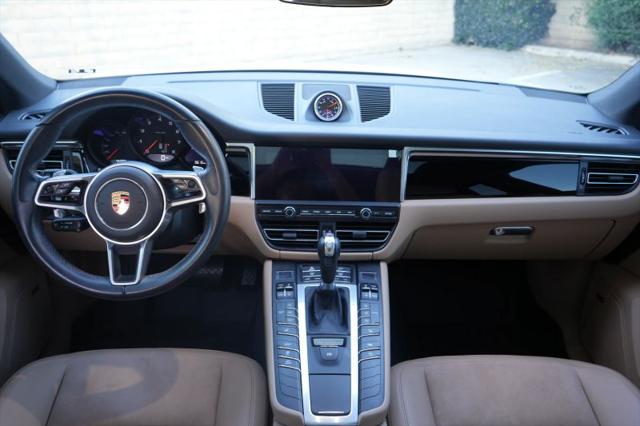 2021 Porsche Macan Base