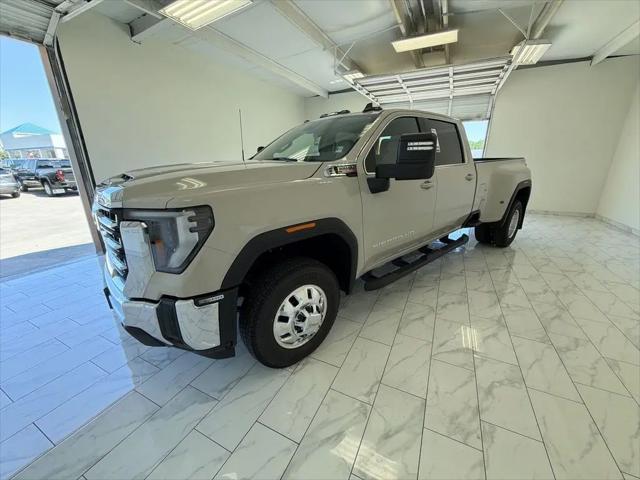 2026 GMC Sierra 3500HD Crew Cab, Long Bed, SLE Dual Rear Wheel, 4WD