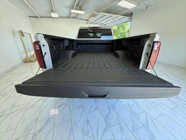 2026 GMC Sierra 3500HD Crew Cab, Long Bed, SLE Dual Rear Wheel, 4WD