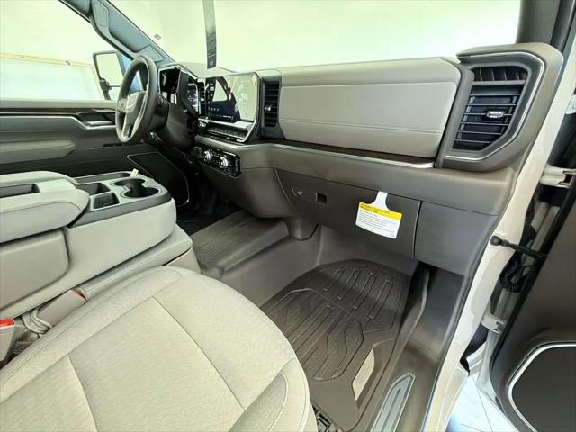2026 GMC Sierra 3500HD Crew Cab, Long Bed, SLE Dual Rear Wheel, 4WD
