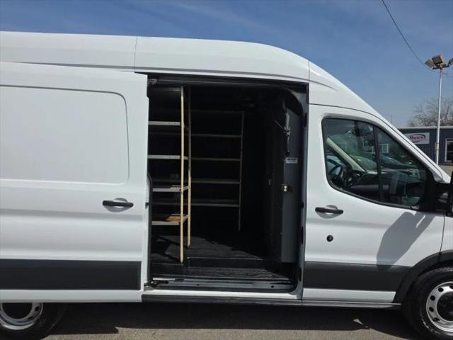 2018 Ford Transit w/Sliding Side Door