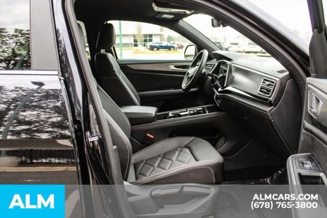2025 Volkswagen Atlas Cross Sport 2.0T SE w/Technology