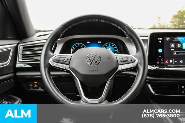2025 Volkswagen Atlas Cross Sport 2.0T SE w/Technology