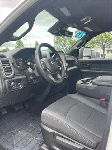 2026 Ram 3500 Tradesman Crew Cab 4x4 8' Box