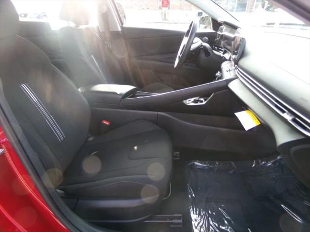 2025 Hyundai Elantra SEL Convenience