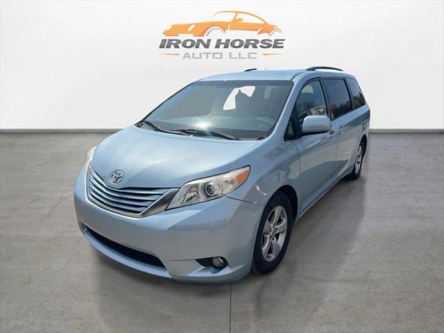 2015 Toyota Sienna LE for sale in Knoxville, TN