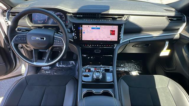 2026 Jeep Grand Cherokee L Altitude 4x4