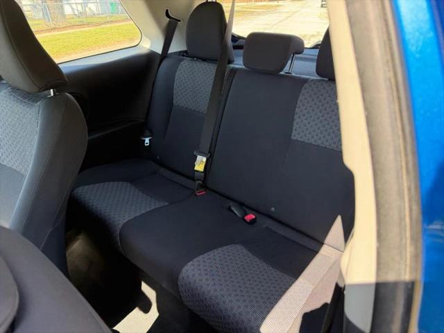 2016 Toyota Yaris LE