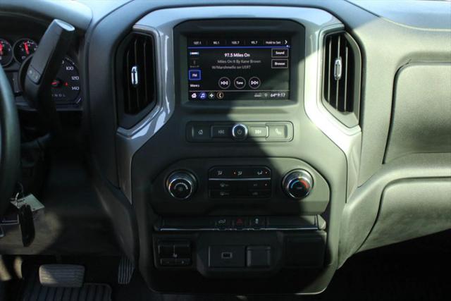 2020 Chevrolet Silverado 1500 4WD Crew Cab Short Bed Custom