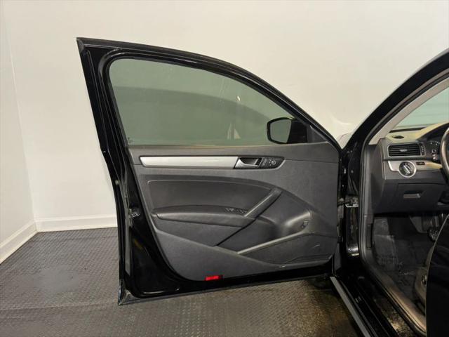 2015 Volkswagen Passat 1.8T Limited Edition