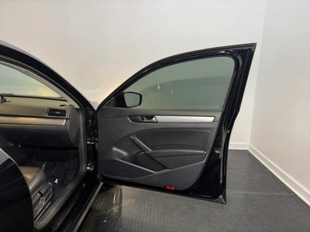 2015 Volkswagen Passat 1.8T Limited Edition