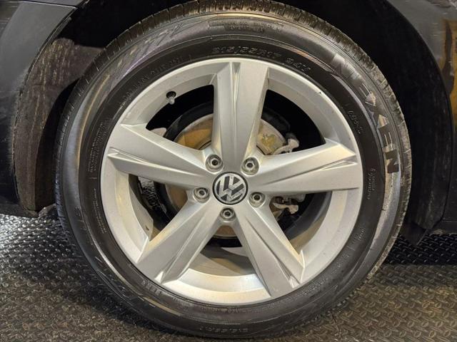 2015 Volkswagen Passat 1.8T Limited Edition