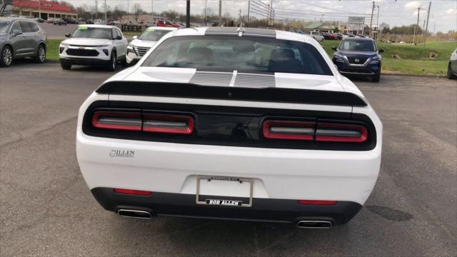 2021 Dodge Challenger SXT