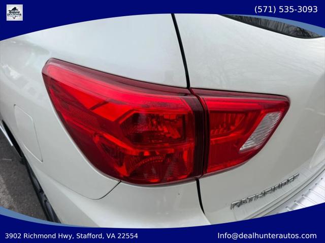 2020 Nissan Pathfinder Platinum 2WD