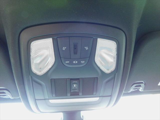 2021 Ram 1500 Big Horn Crew Cab 4x4 5'7" Box