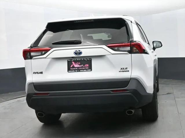 2024 Toyota RAV4 Hybrid XLE