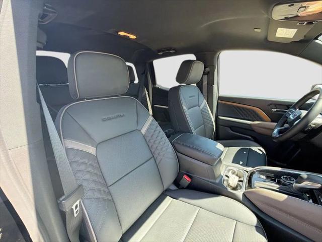 2024 GMC Canyon 4WD Denali
