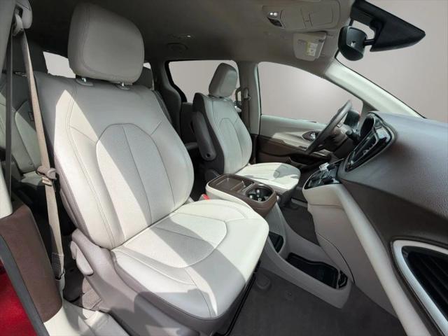 2021 Chrysler Voyager LXI