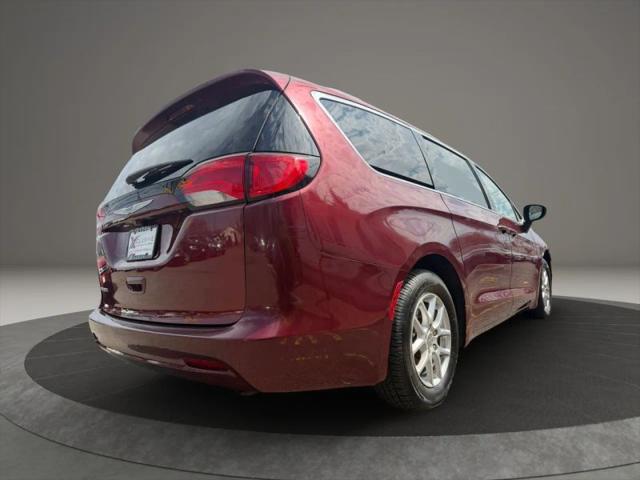 2021 Chrysler Voyager LXI