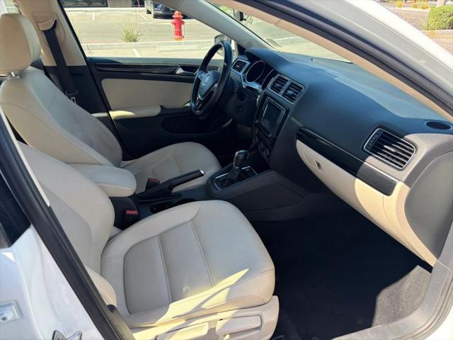 2017 Volkswagen Jetta 1.8T SEL