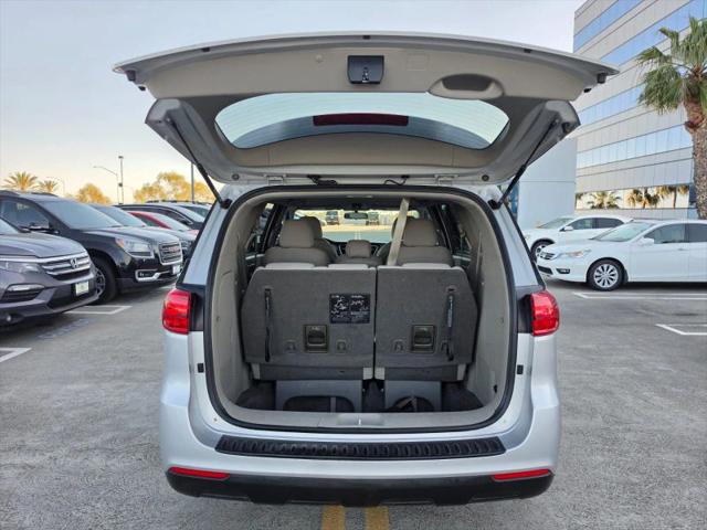 2020 Kia Sedona LX