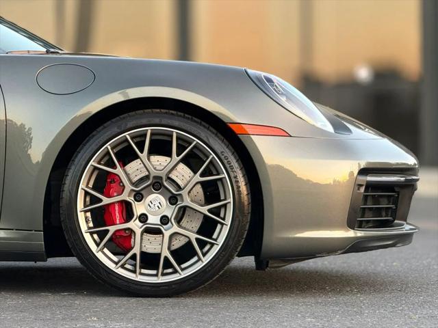 2020 Porsche 911 Carrera S