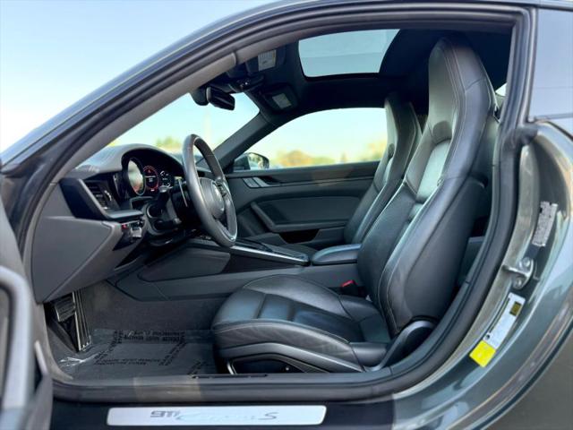 2020 Porsche 911 Carrera S